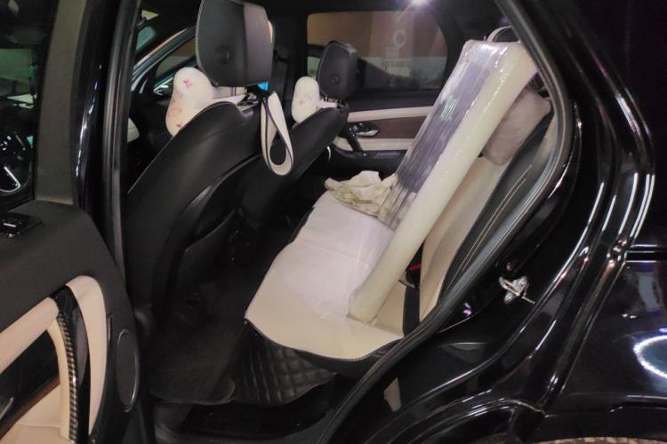 Used Land Rover Discovery Sport 2022 249 PS R-Dynamic S Performance Edition 5 Seats Left Rear Seat
