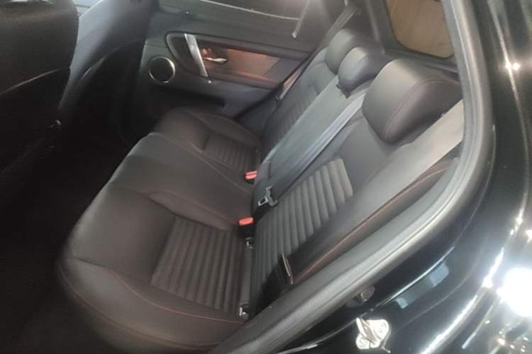 Used Land Rover Discovery Sport 2022 249 PS R-Dynamic S Performance Edition 5 Seats Left Rear Seat
