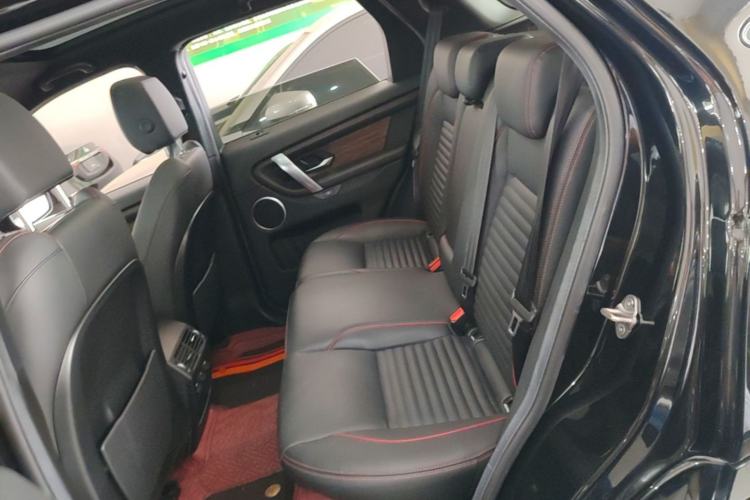 Used Land Rover Discovery Sport 2022 Revised Version 249 PS R-Dynamic S Performance Edition 5 Seats Left Rear Seat