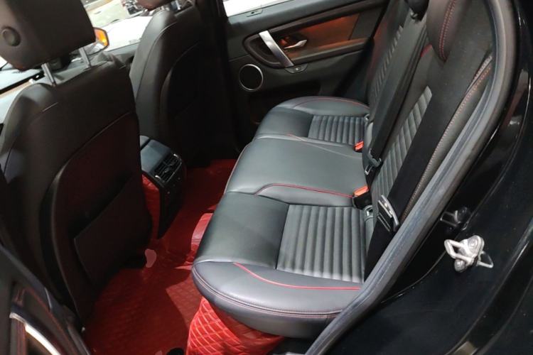 Used Land Rover Discovery Sport 2022 Revised Version 249 PS R-Dynamic S Performance Edition 5 Seats Left Rear Seat