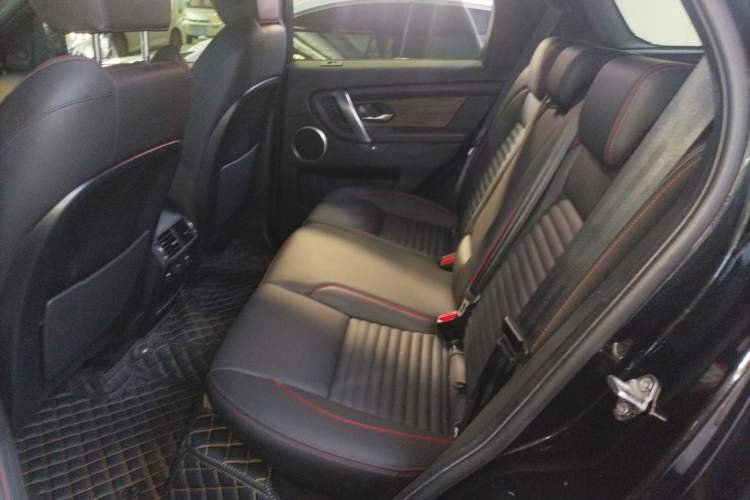 Used Land Rover Discovery Sport 2022 249 PS R-Dynamic S Performance Edition 5 Seats Left Rear Seat