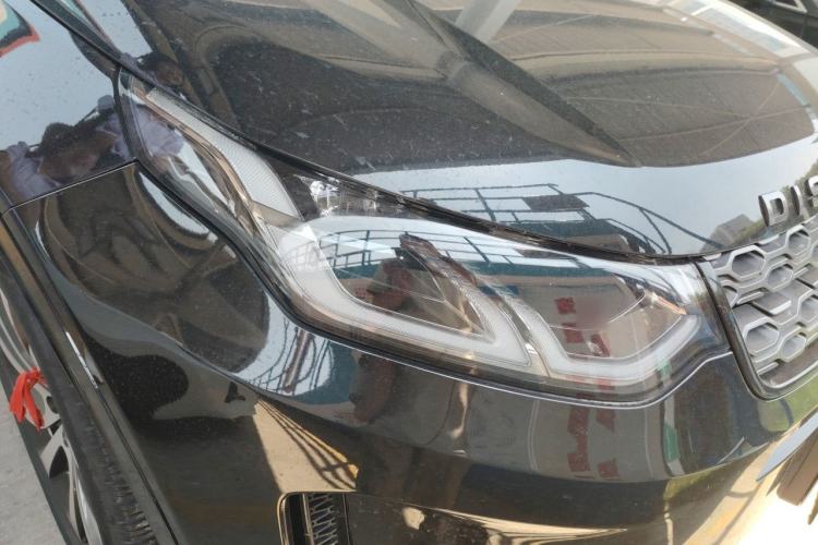 Used Land Rover Discovery Sport 2022 249 PS R-Dynamic S Performance Edition 5 Seats Right Front Headlight