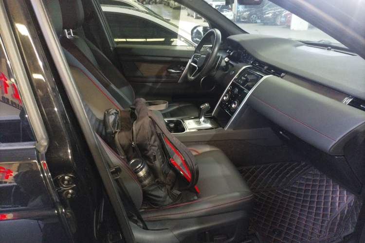 Used Land Rover Discovery Sport 2022 249 PS R-Dynamic S Performance Edition 5 Seats Right Front Seat