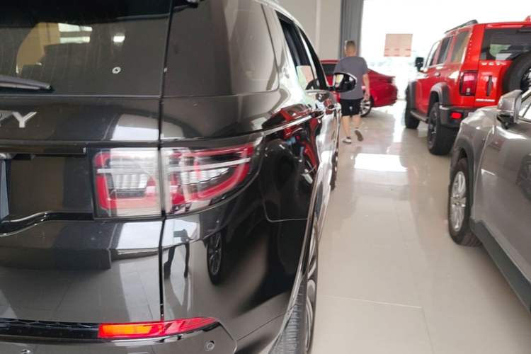 Used Land Rover Discovery Sport 2022 Revised Version 249 PS R-Dynamic S Performance Edition 5 Seats Right Rear Taillight