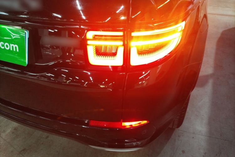 Used Land Rover Discovery Sport 2022 249 PS R-Dynamic S Performance Edition 5 Seats Right Rear Taillight