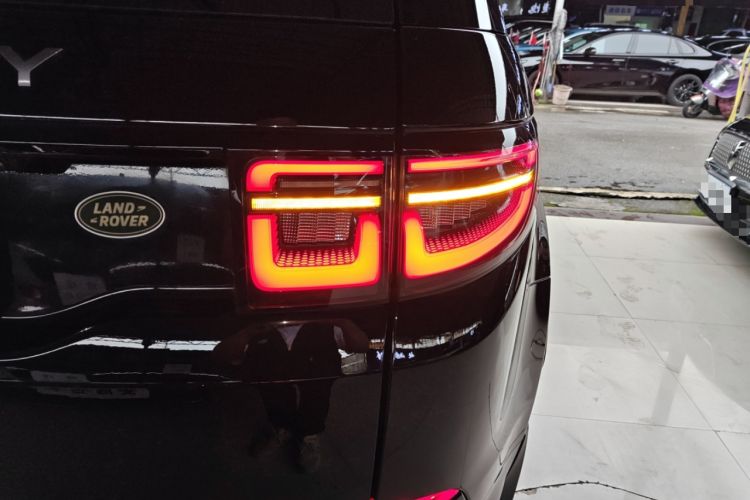 Used Land Rover Discovery Sport 2022 Revised Version 249 PS R-Dynamic S Performance Edition 5 Seats Right Rear Taillight