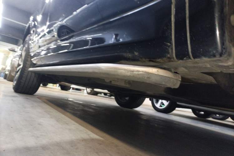 Used Land Rover Discovery Sport 2022 249 PS R-Dynamic S Performance Edition 5 Seats Right Side Sill
