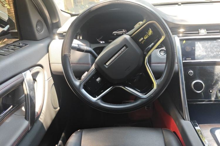 Used Land Rover Discovery Sport 2022 249 PS R-Dynamic S Performance Edition 5 Seats Steering Wheel