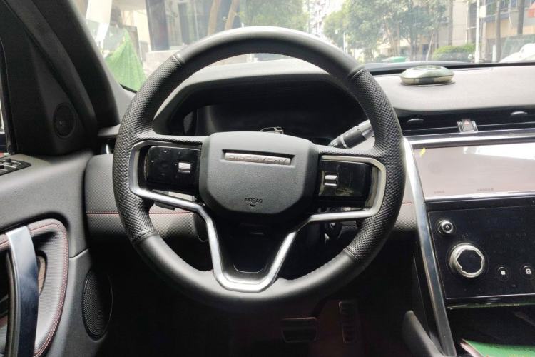 Used Land Rover Discovery Sport 2022 Revised Version 2 249 PS R-Dynamic SE Performance Tech Edition 5 Seats Steering Wheel