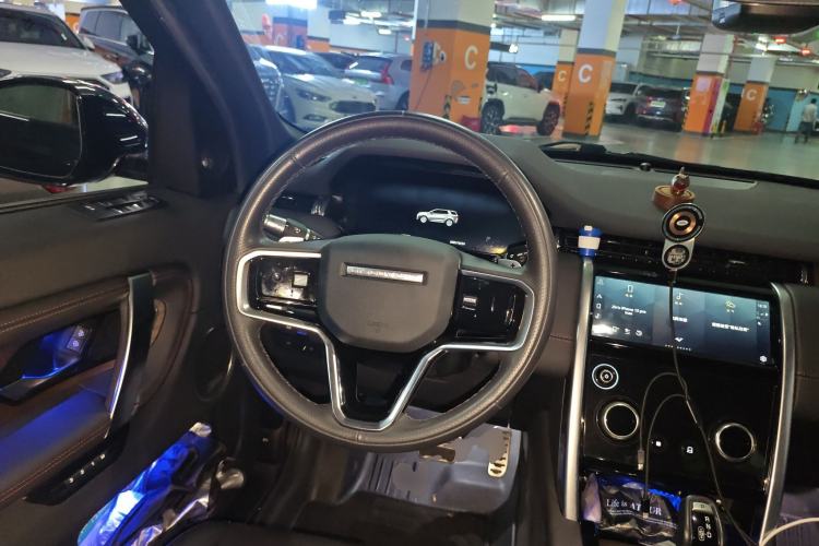 Used Land Rover Discovery Sport 2022 Restyled 249 PS R-Dynamic SE Performance Tech Edition 5 Seats Steering Wheel