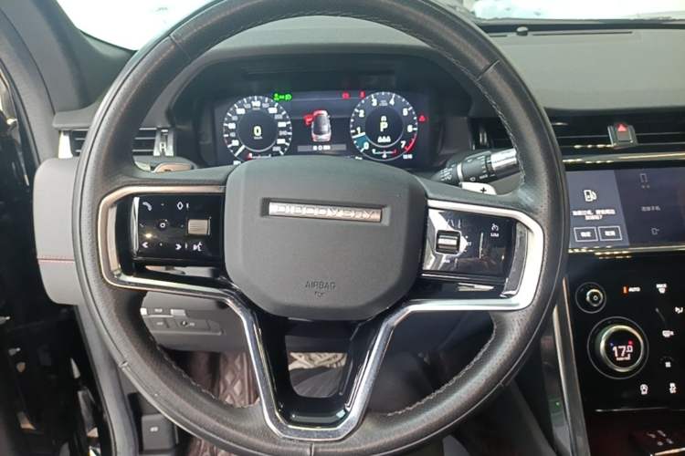 Used Land Rover Discovery Sport 2022 Revised Version 249 PS R-Dynamic S Performance Edition 5 Seats Steering Wheel