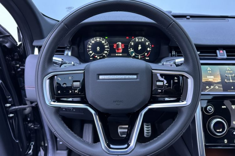Used Land Rover Discovery Sport 2022 249 PS R-Dynamic S Performance Edition 5 Seats Steering Wheel