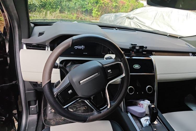 Used Land Rover Discovery Sport 2022 249 PS R-Dynamic S Performance Edition 5 Seats Steering Wheel