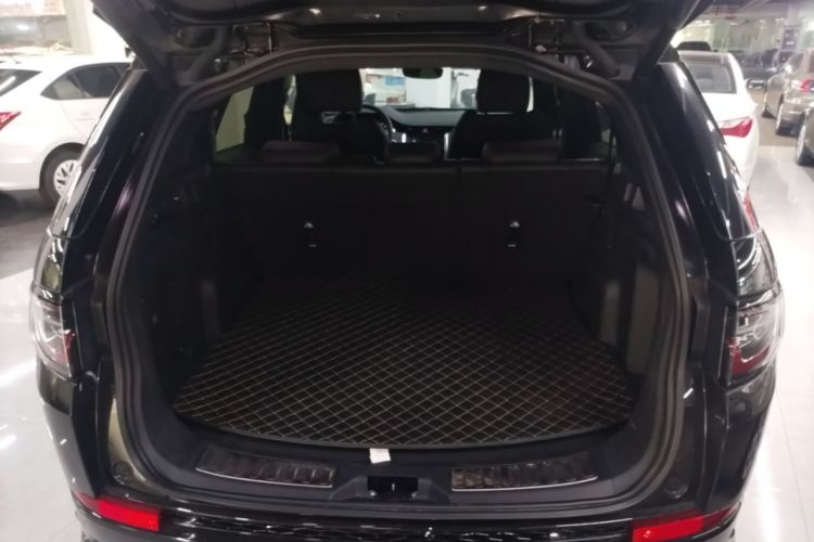 Used Land Rover Discovery Sport 2022 249 PS R-Dynamic S Performance Edition 5 Seats Trunk