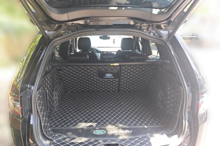 Used Land Rover Discovery Sport 2022 249 PS R-Dynamic S Performance Edition 5 Seats Trunk