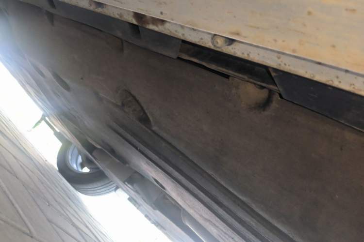 Used Land Rover Discovery Sport  Chassis Front Left