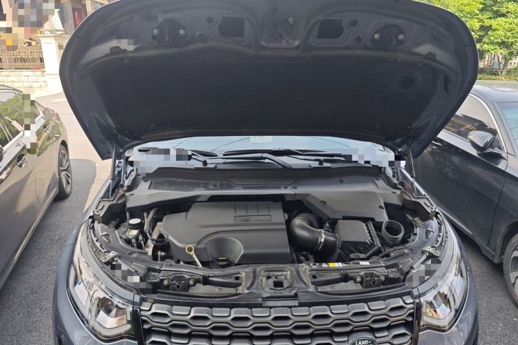 Used Land Rover Discovery Sport 2022 249 PS R-Dynamic S Performance Edition 5 Seats Engine Bay
