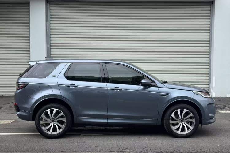 Used Land Rover Discovery Sport 2022 249 PS R-Dynamic SE Performance Tech Edition 5 Seats Exterior 3
