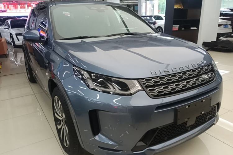 Used Land Rover Discovery Sport 2022 Revised Version 249 PS R-Dynamic S Performance Edition 5 Seats Front Right 45 Deg