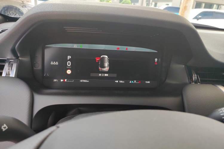 Used Land Rover Discovery Sport 2022 249 PS R-Dynamic S Performance Edition 5 Seats Instrument Cluster
