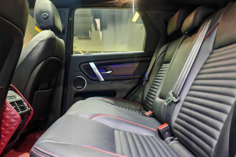 Used Land Rover Discovery Sport 2022 Restyled 249 PS R-Dynamic SE Performance Tech Edition 5 Seats Interior 3