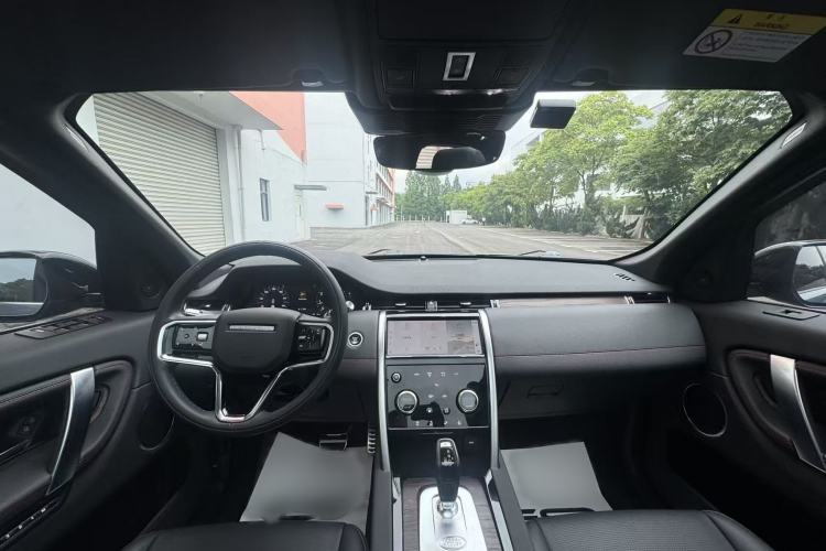 Used Land Rover Discovery Sport 2022 249 PS R-Dynamic SE Performance Tech Edition 5 Seats Interior 8