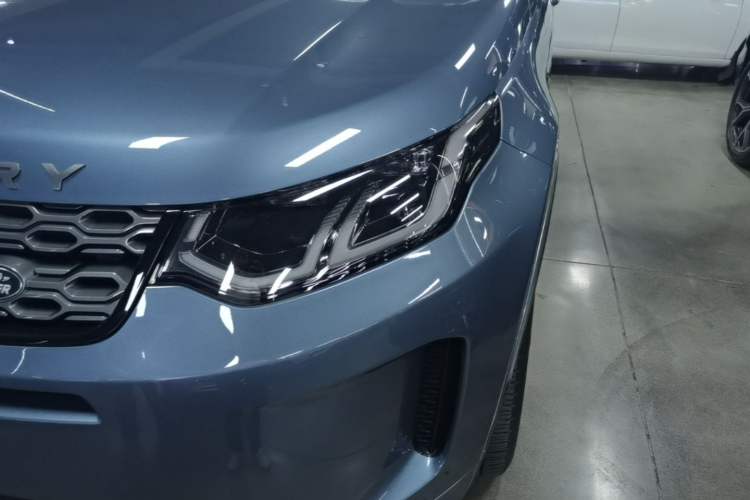 Used Land Rover Discovery Sport 2022 249 PS R-Dynamic S Performance Edition 5 Seats Left Front Headlight