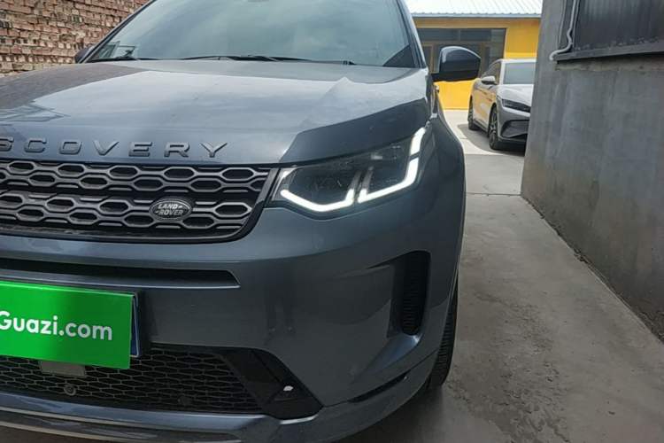 Used Land Rover Discovery Sport 2022 249 PS R-Dynamic SE Performance Tech Edition 5 Seats Left Front Headlight