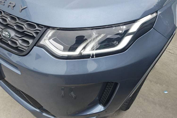 Used Land Rover Discovery Sport 2022 249 PS R-Dynamic SE Performance Tech Edition 5 Seats Left Front Headlight