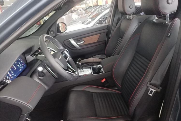 Used Land Rover Discovery Sport 2022 249 PS R-Dynamic SE Performance Tech Edition 5 Seats Left Front Seat