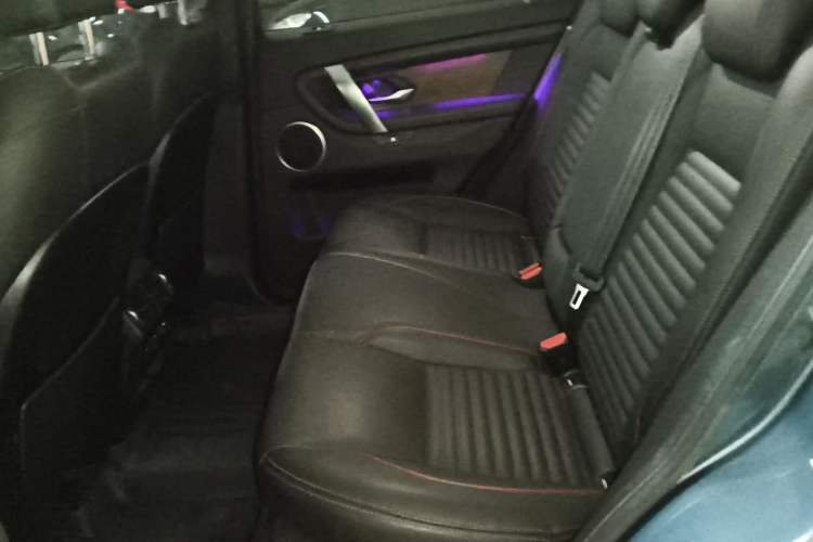 Used Land Rover Discovery Sport 2022 Revised Version 249 PS R-Dynamic S Performance Edition 5 Seats Left Rear Seat