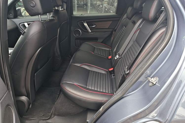 Used Land Rover Discovery Sport 2022 Restyled 249 PS R-Dynamic SE Performance Tech Edition 5 Seats Left Rear Seat