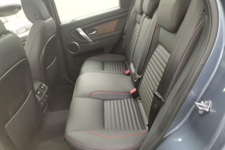 Used Land Rover Discovery Sport 2022 249 PS R-Dynamic SE Performance Tech Edition 5 Seats Left Rear Seat