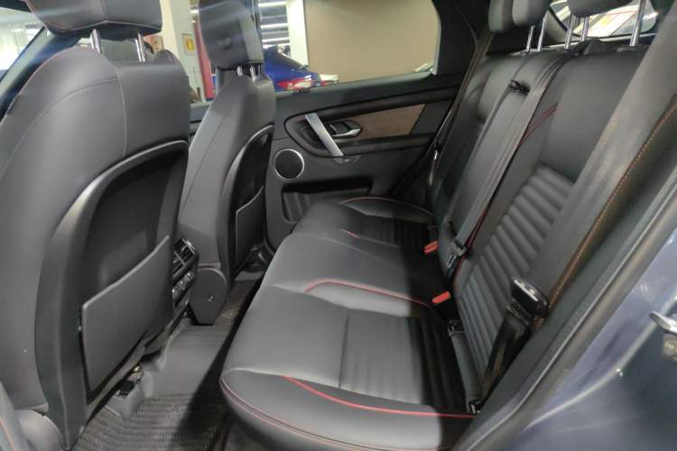 Used Land Rover Discovery Sport 2022 249 PS R-Dynamic S Performance Edition 5 Seats Left Rear Seat