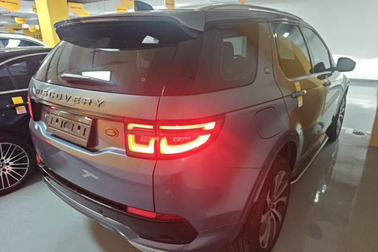 Used Land Rover Discovery Sport 2022 249 PS R-Dynamic S Performance Edition 5 Seats Rear Right 45 Deg