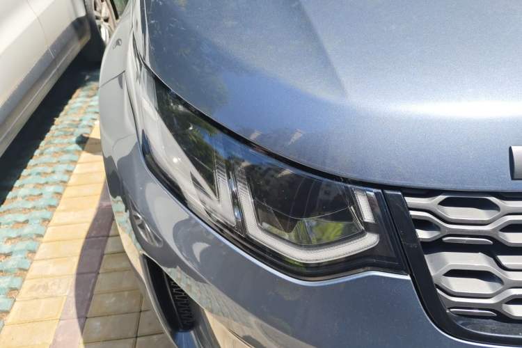 Used Land Rover Discovery Sport 2022 Restyled 249 PS R-Dynamic SE Performance Tech Edition 5 Seats Right Front Headlight