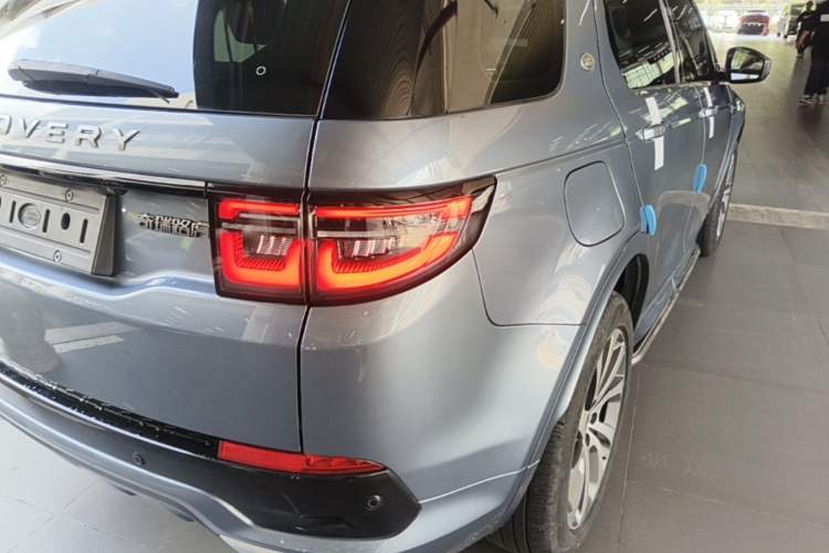 Used Land Rover Discovery Sport 2022 249 PS R-Dynamic S Performance Edition 5 Seats Right Rear Taillight