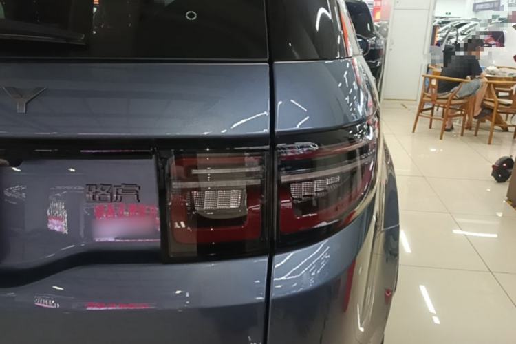Used Land Rover Discovery Sport 2022 Revised Version 249 PS R-Dynamic S Performance Edition 5 Seats Right Rear Taillight