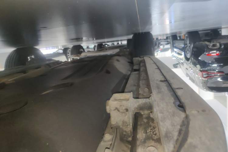 Used Land Rover Discovery Sport 2022 249 PS R-Dynamic S Performance Edition 5 Seats Right Side Sill