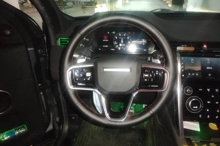 Used Land Rover Discovery Sport 2022 Restyled 249 PS R-Dynamic SE Performance Tech Edition 5 Seats Steering Wheel