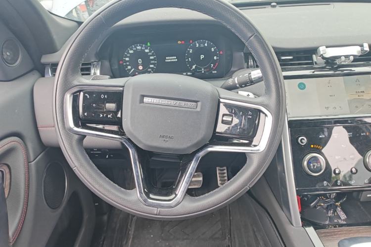 Used Land Rover Discovery Sport 2022 249 PS R-Dynamic SE Performance Tech Edition 5 Seats Steering Wheel