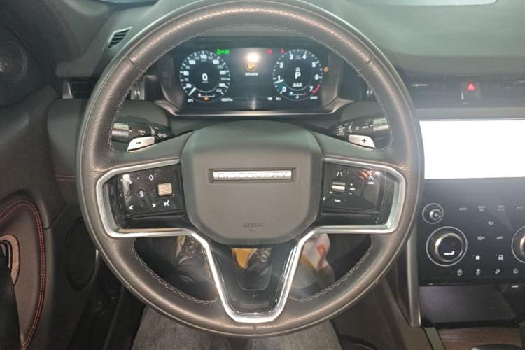 Used Land Rover Discovery Sport 2022 249 PS R-Dynamic S Performance Edition 5 Seats Steering Wheel