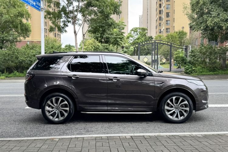 Used Land Rover Discovery Sport 2022 Restyled 249 PS R-Dynamic SE Performance Tech Edition 5 Seats Exterior 4