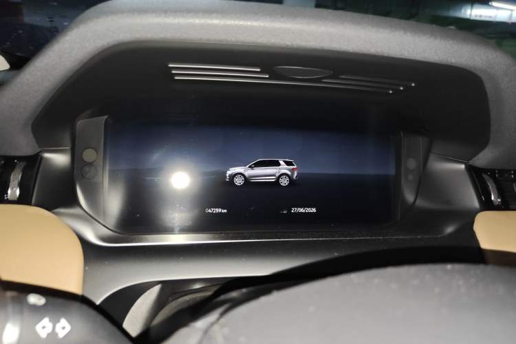 Used Land Rover Discovery Sport 2022 Revised Version 249 PS Metropolitan Edition Instrument Cluster