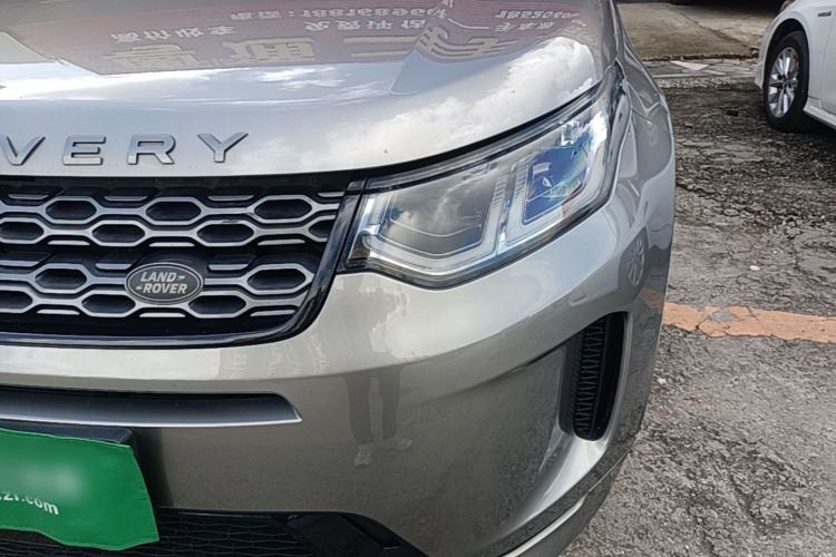 Used Land Rover Discovery Sport 2022 249 PS R-Dynamic HSE Luxury Custom Edition 7 Seats Left Front Headlight