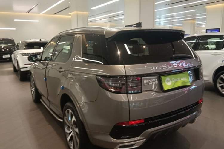 Used Land Rover Discovery Sport 2022 249 PS R-Dynamic S Performance Edition 5 Seats Rear Left 45 Deg