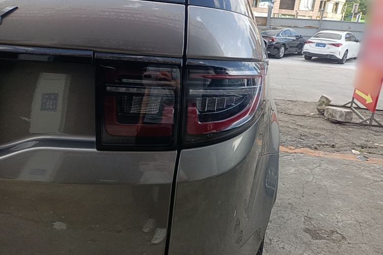 Used Land Rover Discovery Sport 2022 249 PS R-Dynamic HSE Luxury Custom Edition 7 Seats Right Rear Taillight
