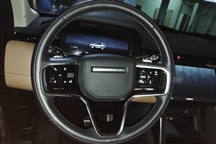 Used Land Rover Discovery Sport 2022 Revised Version 249 PS Metropolitan Edition Steering Wheel