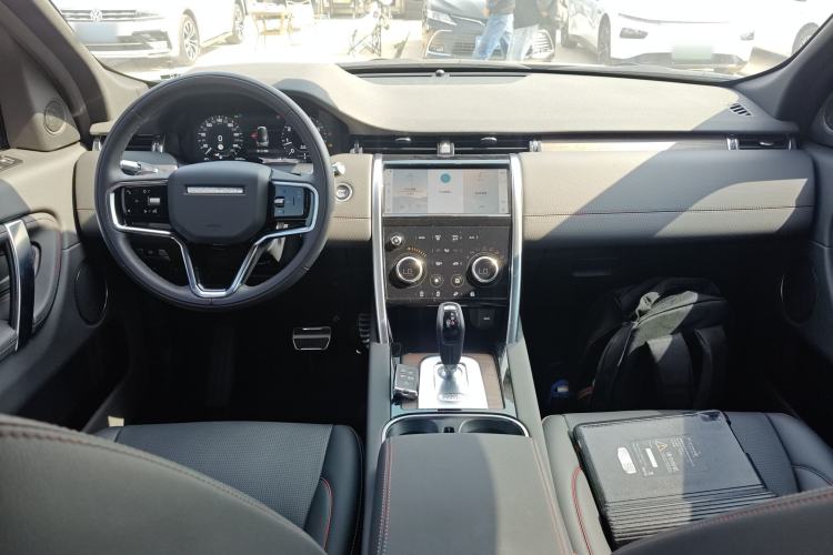 Used Land Rover Discovery Sport 2022 Revised Version 249 PS R-Dynamic S Performance Edition 5 Seats Center Console