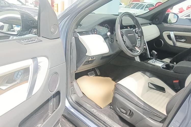 Used Land Rover Discovery Sport 2022 249 PS R-Dynamic S Performance Edition 5 Seats Driver Seat